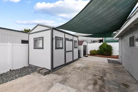 Exterior - 1058 Naranca Ave, El Cajon, CA 92021 photo 3 of 18