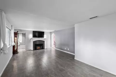 Living - 1058 Naranca Ave, El Cajon, CA 92021 photo 1 of 4