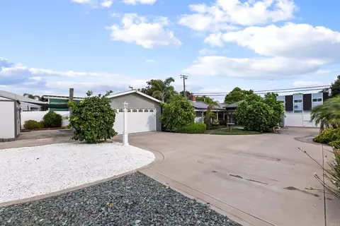 Exterior - 1058 Naranca Ave, El Cajon, CA 92021 photo 2 of 18