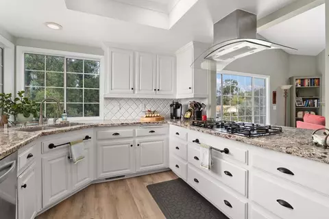 Kitchen - 1366 Via Feliz, Fallbrook, CA 92028 photo 3 of 3