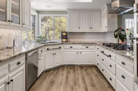 Kitchen - 1366 Via Feliz, Fallbrook, CA 92028 photo 2 of 4