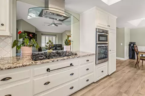 Kitchen - 1366 Via Feliz, Fallbrook, CA 92028 photo 4 of 4