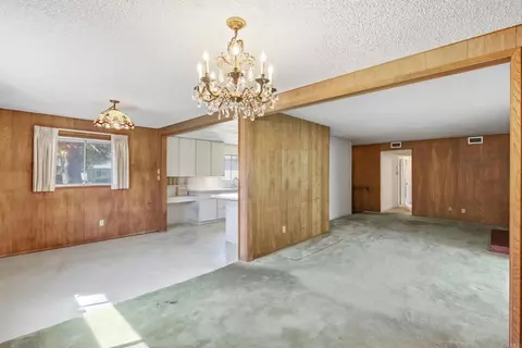 Living - 8434 Kappa St, La Mesa, CA 91942 photo 2 of 8