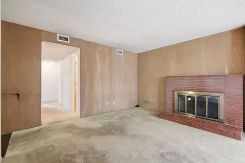 Living - 8434 Kappa St, La Mesa, CA 91942 photo 4 of 8