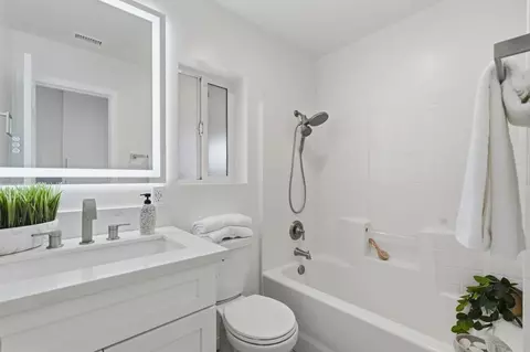 Bath - 8812 Noeline Ave, Spring Valley, CA 91977 photo 2 of 2