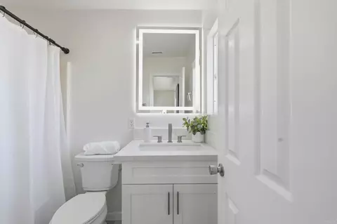 Bath - 8812 Noeline Ave, Spring Valley, CA 91977 photo 1 of 2