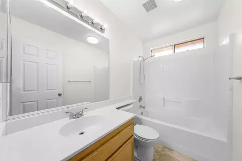 Bath - 1323 Navello, El Cajon, CA 92021 photo 3 of 3