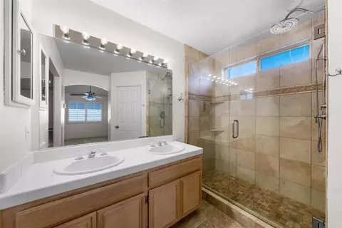 Bath - 1323 Navello, El Cajon, CA 92021 photo 2 of 3