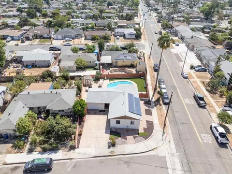 View/Area - 2009 Paddy Pl, Escondido, CA 92027 photo 4 of 7