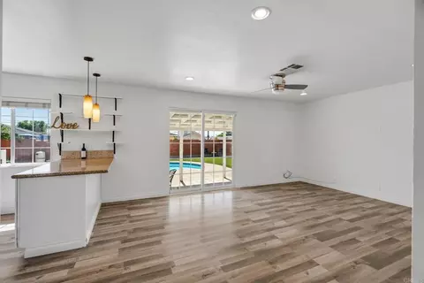 Living - 2009 Paddy Pl, Escondido, CA 92027 photo 1 of 3