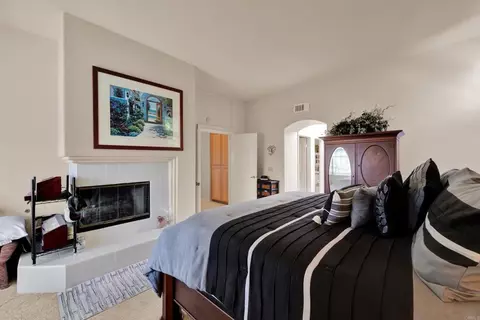 Bedroom - 11538 Shadow Ranch Rd, La Mesa, CA 91941 photo 4 of 12