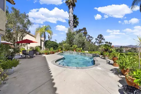 Exterior - 11538 Shadow Ranch Rd, La Mesa, CA 91941 photo 8 of 9