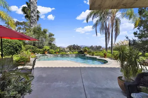 Exterior - 11538 Shadow Ranch Rd, La Mesa, CA 91941 photo 5 of 9