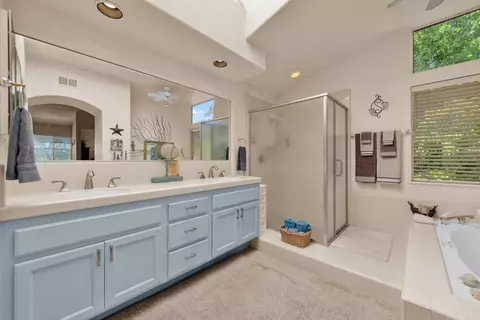 Bath - 11538 Shadow Ranch Rd, La Mesa, CA 91941 photo 2 of 8