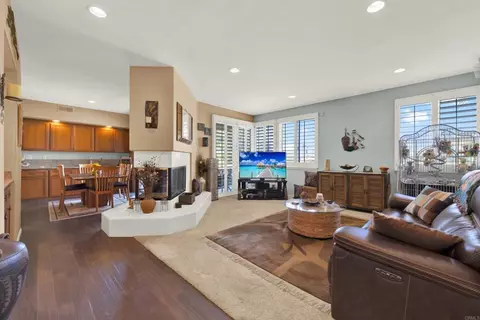 Living - 11538 Shadow Ranch Rd, La Mesa, CA 91941 photo 5 of 7