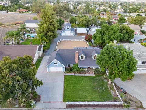 4126 Crestview Dr, Lake Elsinore, CA 92530
