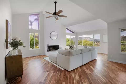 Living - 2645 Daisy Ln, Fallbrook, CA 92028 photo 1 of 2