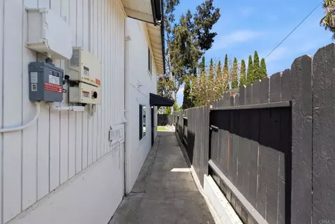 Entry Way - 618 Felicita Ave, Spring Valley, CA 91977 photo 4 of 4