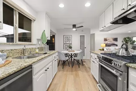Kitchen - 816 David Dr, Chula Vista, CA 91910 photo 2 of 2