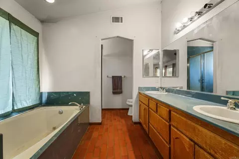 Bath - 1825 La Posta Rd, Campo, CA 91906 photo 1 of 5