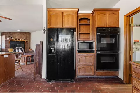 Kitchen - 1825 La Posta Rd, Campo, CA 91906 photo 5 of 6