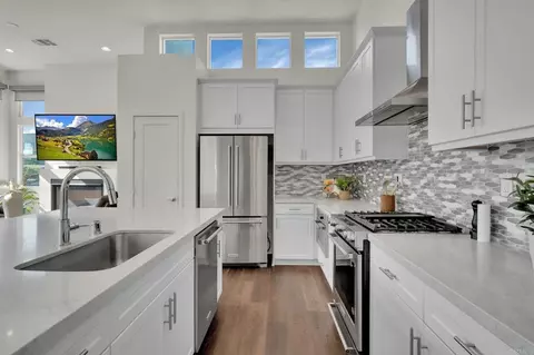 Kitchen - 2058 Quartet Loop #3, Chula Vista, CA 91915 photo 1 of 2
