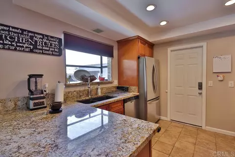 Kitchen - 723 Terra Ln, El Cajon, CA 92019 photo 4 of 4