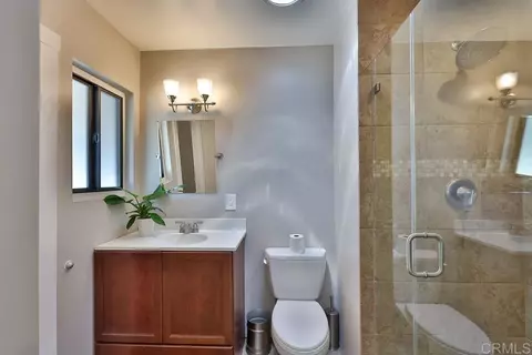 Bath - 723 Terra Ln, El Cajon, CA 92019 photo 1 of 3