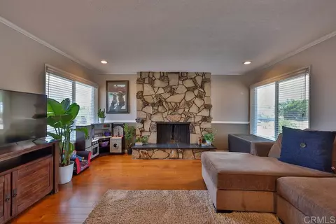 Living - 723 Terra Ln, El Cajon, CA 92019 photo 3 of 4