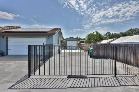 Exterior - 723 Terra Ln, El Cajon, CA 92019 photo 15 of 16