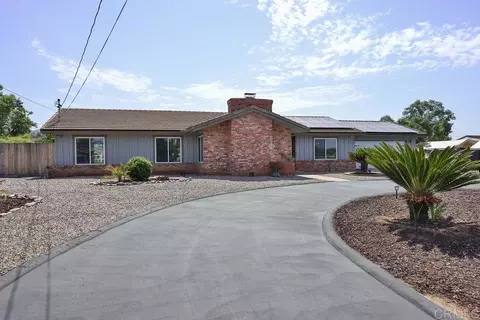 Exterior - 723 Terra Ln, El Cajon, CA 92019 photo 2 of 16
