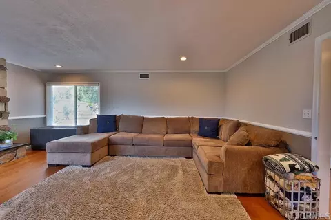 Living - 723 Terra Ln, El Cajon, CA 92019 photo 1 of 4