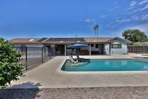 Exterior - 723 Terra Ln, El Cajon, CA 92019 photo 7 of 16