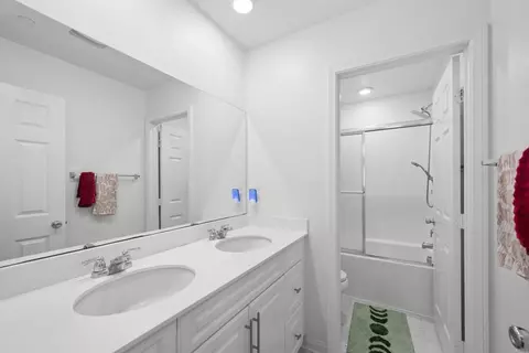 Bath - 10719 Porter, Spring Valley, CA 91978 photo 2 of 2