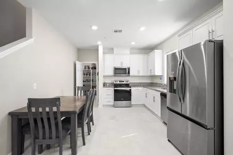 Kitchen - 10719 Porter, Spring Valley, CA 91978 photo 1 of 3