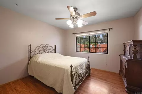 Bedroom - 13314 Lakeshore Dr, Lakeside, CA 92040 photo 3 of 4