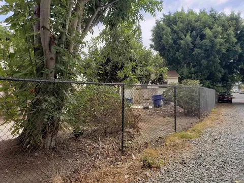 99 D St, Chula Vista, CA 91910 photo 8