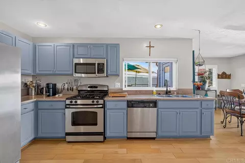 Kitchen - 9512 Date St, Spring Valley, CA 91977 photo 3 of 4
