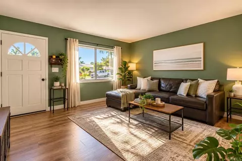 Living - 4932 Verde Dr, Oceanside, CA 92057 photo 5 of 11