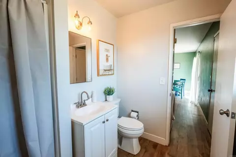 Bath - 4932 Verde Dr, Oceanside, CA 92057 photo 1 of 6