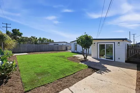 Exterior - 1211 9th St, Imperial Beach, CA 91932 photo 7 of 11