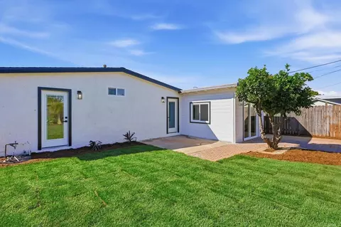 Exterior - 1211 9th St, Imperial Beach, CA 91932 photo 10 of 11
