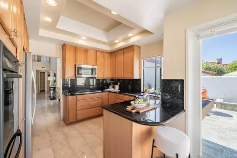 Kitchen - 634 Gardenia, Escondido, CA 92025 photo 2 of 4
