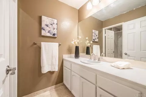 Bath - 634 Gardenia, Escondido, CA 92025 photo 1 of 7
