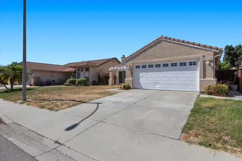 Exterior - 4972 Lake Shore Ct, Fallbrook, CA 92028 photo 10 of 18