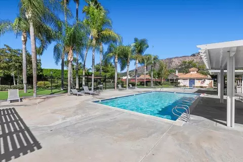Exterior - 4972 Lake Shore Ct, Fallbrook, CA 92028 photo 16 of 18