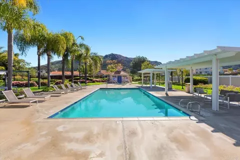 Exterior - 4972 Lake Shore Ct, Fallbrook, CA 92028 photo 6 of 18
