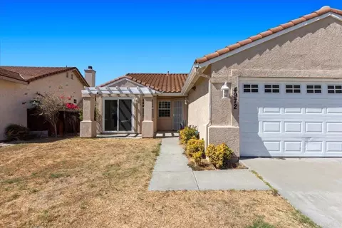 Exterior - 4972 Lake Shore Ct, Fallbrook, CA 92028 photo 12 of 18