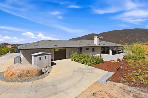 Exterior - 1457 Star Valley Rd, Alpine, CA 91901 photo 5 of 14