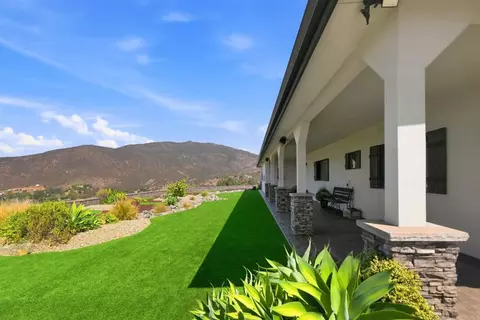 Exterior - 1457 Star Valley Rd, Alpine, CA 91901 photo 2 of 14